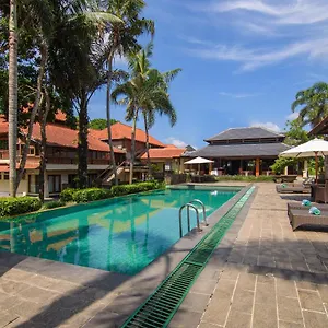 3* Otel Champlung Sari And