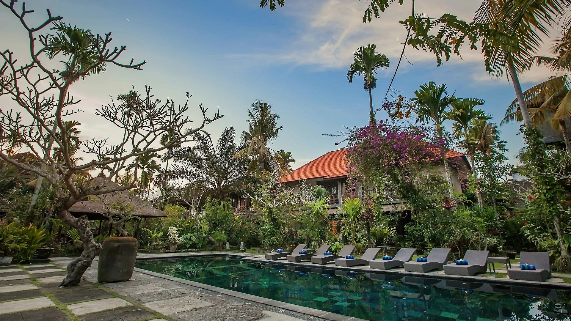 Ubud Inn Cottage By Prasi 3*, Ubud (Bali)
